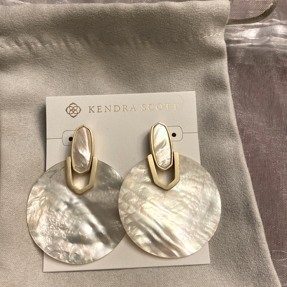 Kendra Scott white earrings. Beautiful for the spring and summer. Like new
